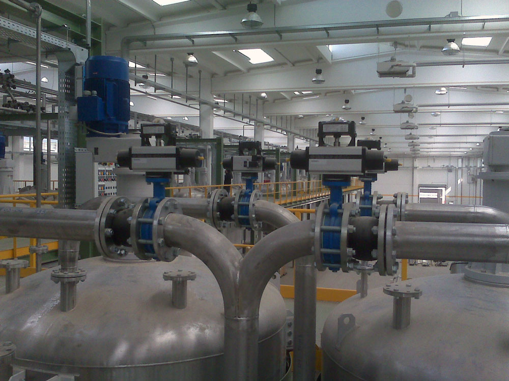 氣動球閥在涂料生產行業(yè)分散設備上的應用